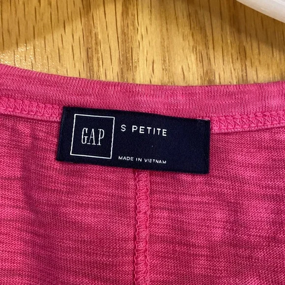 Pink Gap dress - Picture 2 of 6